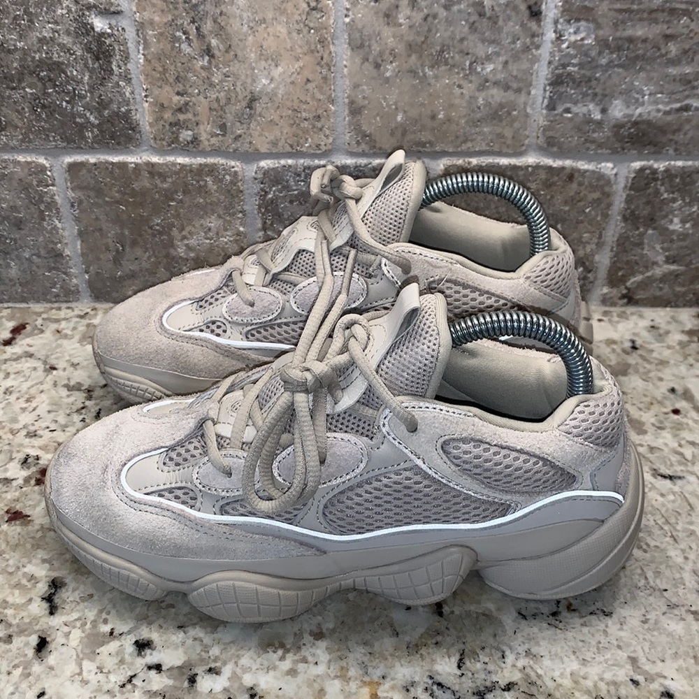 Yeezy Boost 500 Women’s Size 6 (Can fit 6.5 - 7.0)